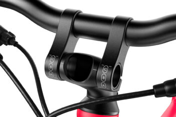 woom EXPLORE 4-6 Limited Edition neon pink frempind
